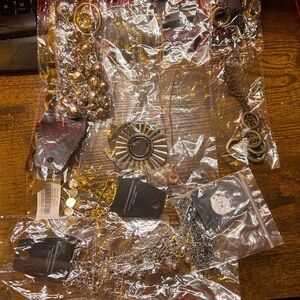 Lot of 50 pieces of Paparazzi Jewelry. Lot 5